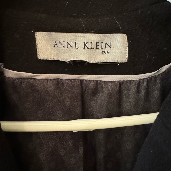 Cashmere/Wool blend black coat, mid length, size 12 - Picture 5 of 7